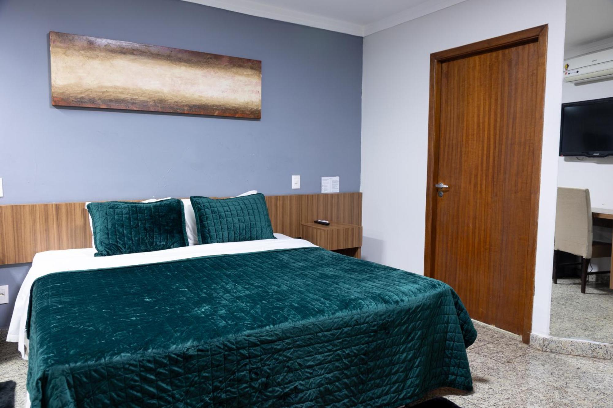 Bombonato Hotel - Facil Acesso Ao Aeroporto E Parque De Exposicoes Abcz 우베라바 외부 사진